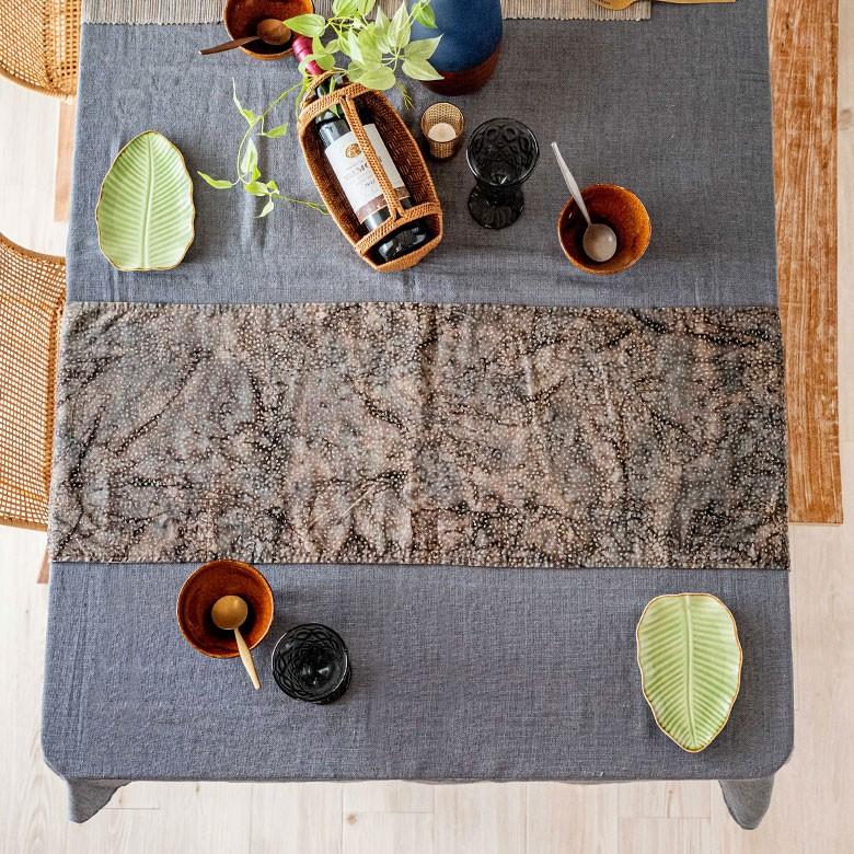 テーブルランナー バティック 布 さらさ 更紗 インドネシア バリ 約35×143 テーブル クロス ライナー 手染め ろうけつ染め マルチクロス タペストリー 13851 | ブランド登録なし | 14