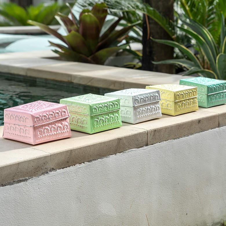 小物入れ 蓋つき アルミ製 収納 アクセサリーケース ジュエリーケース 正方形 型押し アジアン おしゃれ BOX 収納ケース 幅約11cm 13862 | ブランド登録なし | 06