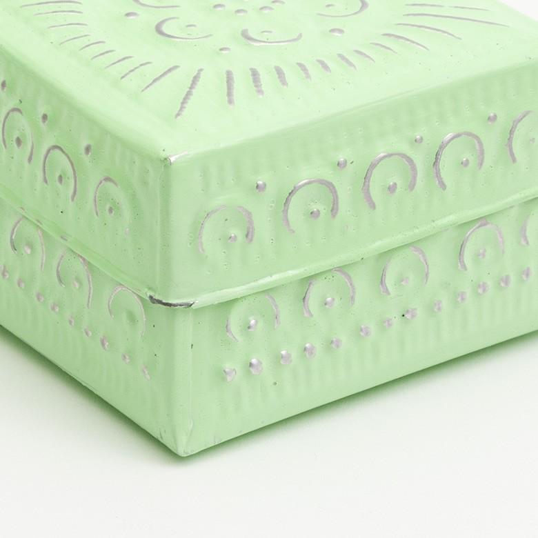 小物入れ 蓋つき アルミ製 収納 アクセサリーケース ジュエリーケース 正方形 型押し アジアン おしゃれ BOX 収納ケース 幅約11cm 13862 | ブランド登録なし | 12