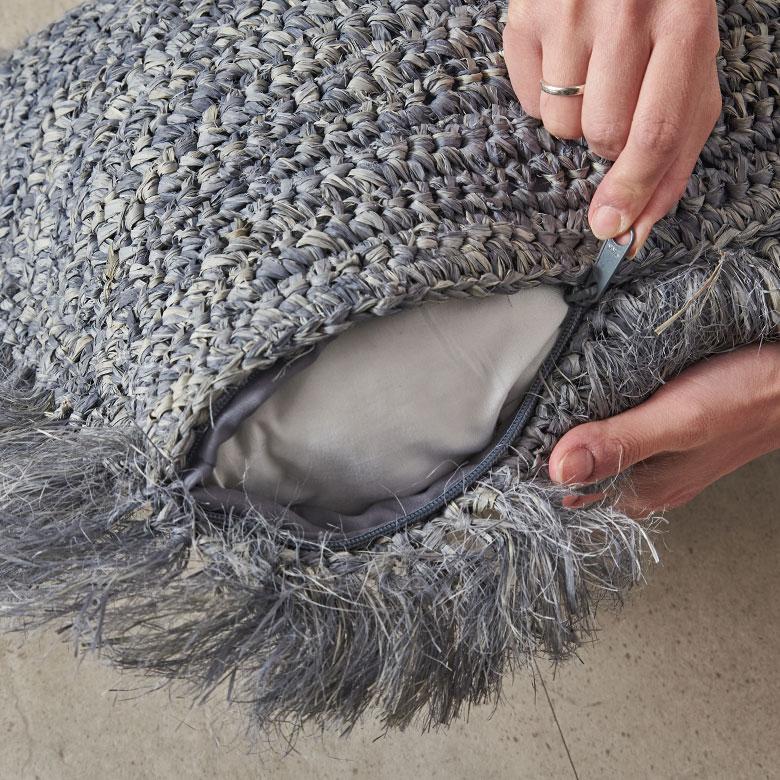 クッションカバー 40×40 正方形 天然素材 ヤシ ラフィア フリンジ カバーのみ 椰子 南国 ヤシの葉 おしゃれ 北欧 リゾート 雑貨 インテリア 西海岸 13879 | ブランド登録なし | 17