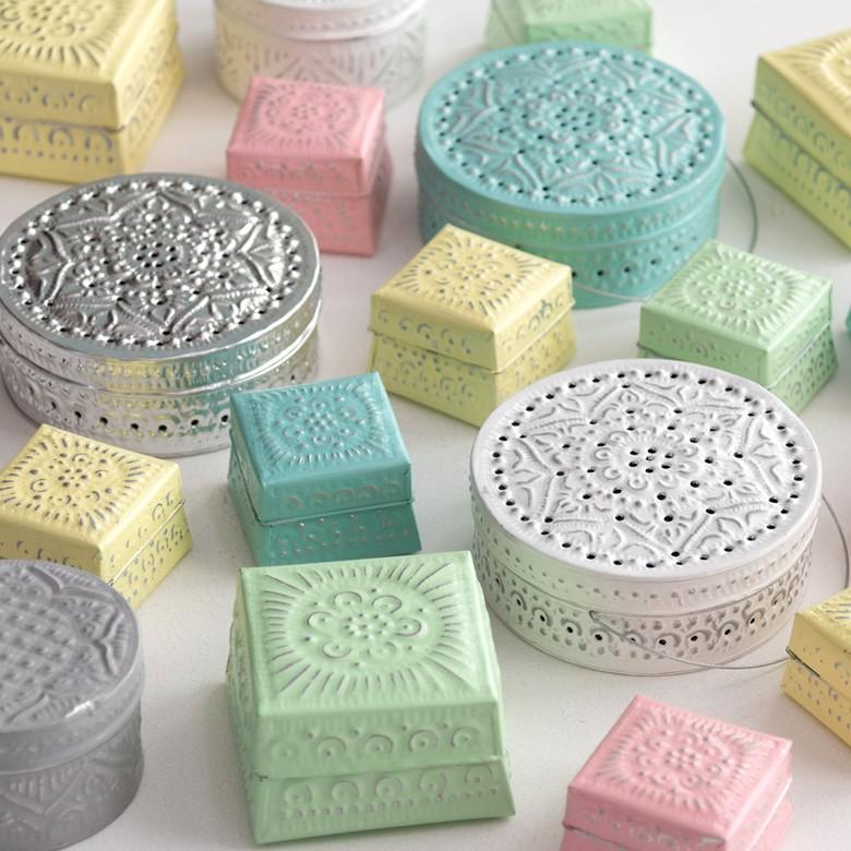 蚊取り線香ホルダー 蚊取り線香立て 蚊取り線香入れ 径約16cm 蚊取り線香 蚊遣り 蚊やり 蓋付き ハンドル付き アルミ製 虫よけ対策 13945 | ブランド登録なし | 15