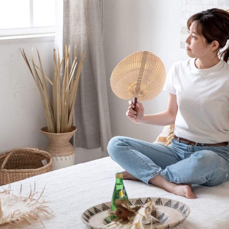 うちわ 団扇 扇子 せんす ロンタル 椰子製 ハンドメイド 約 W32×D2×H35 モダンアジアン ナチュラル ブラウン シンプル 13947 | ブランド登録なし | 13