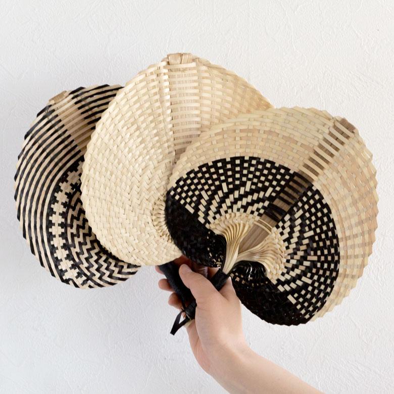 うちわ 団扇 扇子 せんす ロンタル 椰子製 Sサイズ 小 ハンドメイド 約 W21×D3×H26 モダンアジアン ナチュラル ブラック 13948 | ブランド登録なし | 10