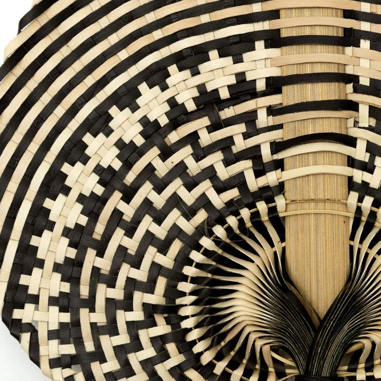 うちわ 団扇 扇子 せんす ロンタル 椰子製 Sサイズ 小 ハンドメイド 約 W21×D3×H26 モダンアジアン ナチュラル ブラック 13948 | ブランド登録なし | 12