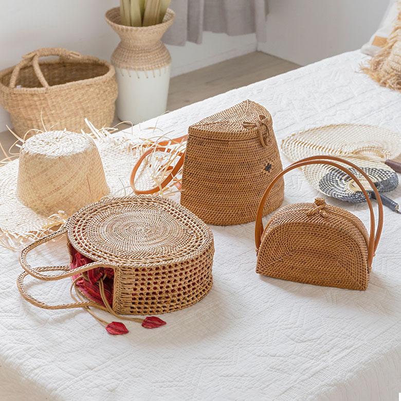 アタバッグ かごバッグ かご バッグ ラウンド 約 W 26cm D 10cm H 35cm アタ ハンドバッグ おでかけ 浴衣 和装 アジアン 雑貨 13952 | ブランド登録なし | 09