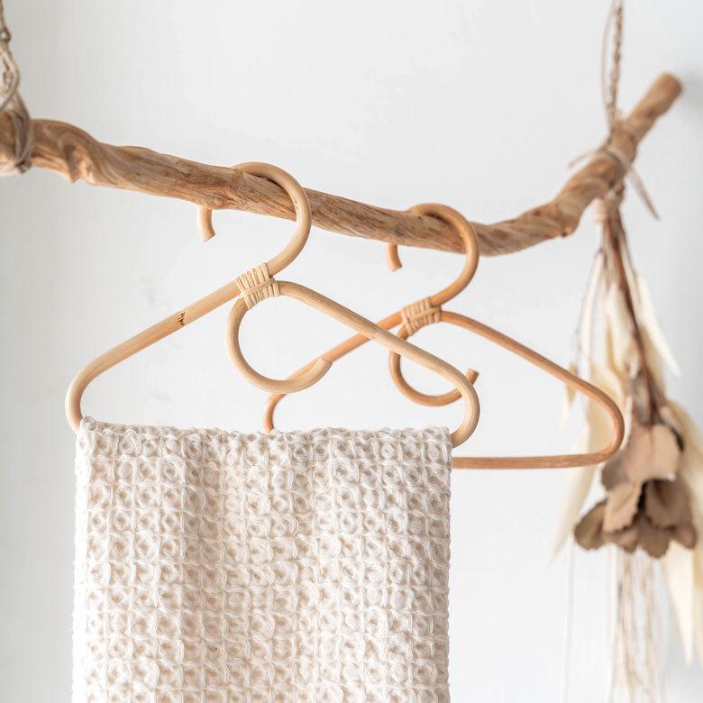 ラタンハンガー S 籐 ナチュラル ライトブラウン W 26cm 子供用 キッズ 衣類収納 ディスプレイ アジアン 13958 | ELEMENTS（インテリア） | 17