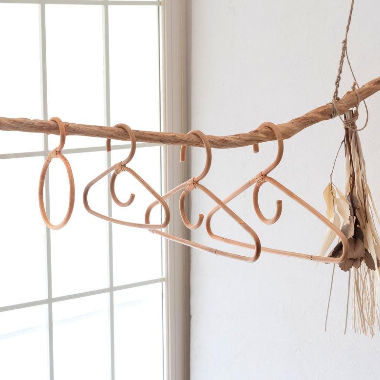 ラタンハンガーL 籐 ナチュラル ライトブラウン W46cm 大人用 タオルハンガー 衣類収納 ディスプレイ アジアン 13960 | ELEMENTS（インテリア） | 21