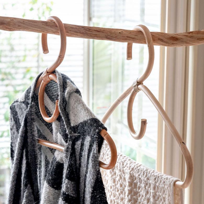 ラタンハンガーL 籐 ナチュラル ライトブラウン W46cm 大人用 タオルハンガー 衣類収納 ディスプレイ アジアン 13960 | ELEMENTS（インテリア） | 10