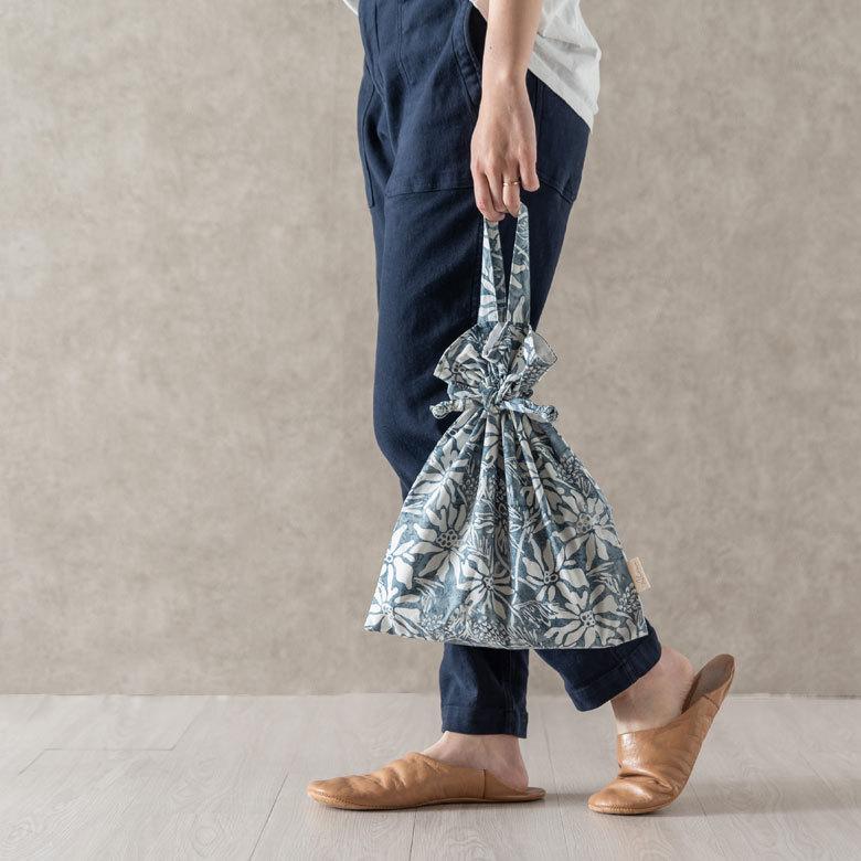 メール便対応 巾着 小物入れ スタンプ バティック 花柄 Alami アラミ トート エコ バッグ ランチ お弁当 手提げ 袋 おしゃれ 北欧  ナチュラル リゾート 14006 | ブランド登録なし | 06