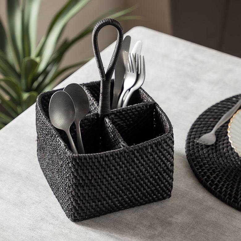カトラリー スタンド ラタン 籐 収納 ペン 立て 入れ リモコン フォーク ナイフ スプーン 箸 テーブル ウエア おしゃれ 北欧 雑貨 インテリア 西海岸 14111 | ELEMENTS（インテリア）