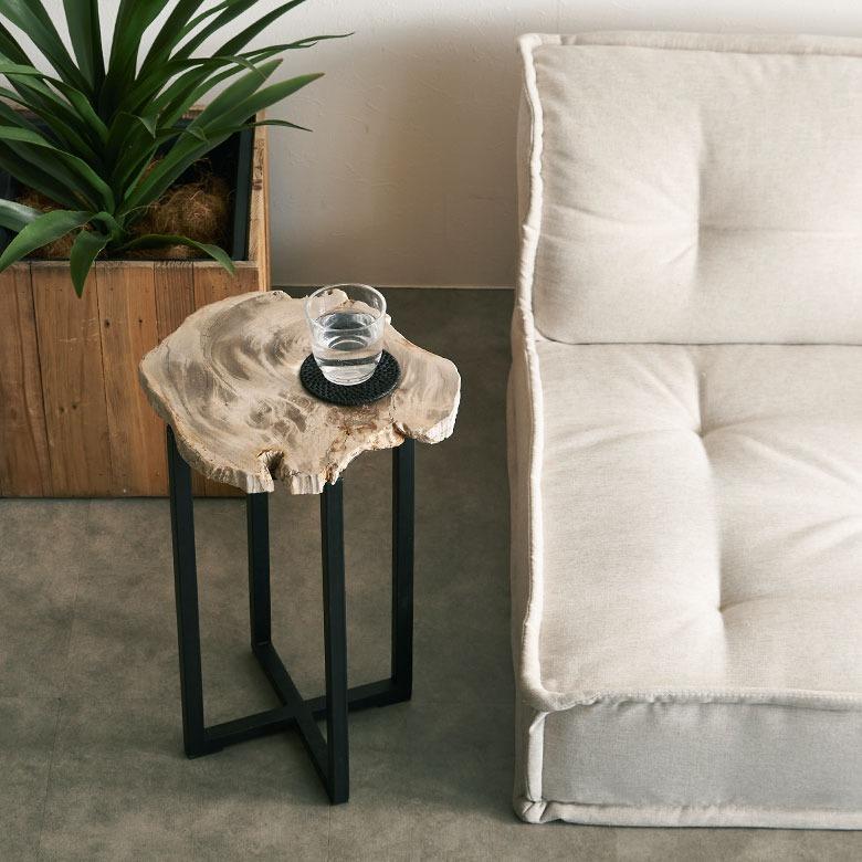 サイドテーブル おしゃれ 木製 アイアン 脚 ソファ テーブル ナイトテーブル 無垢 完成品 フラワースタンド 珪化木 北欧 リゾート 家具 インテリア 西海岸 14242 | ELEMENTS（インテリア） | 11