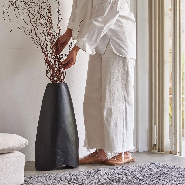 フラワーベース 木製 花瓶 大きい 黒 チーク材 造花 フェイクグリーン ブラック オブジェ ディスプレイ おしゃれ 北欧 リゾート 雑貨 インテリア 西海岸 14272 | ブランド登録なし | 16