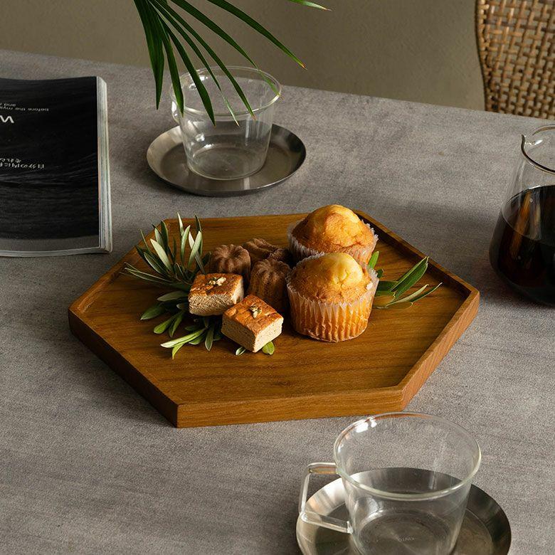 お盆 トレー おしゃれ 北欧 六角形 Mサイズ トレイ 配膳 ランチョンマット カフェ 天然木 木製 シンプル　持ち手 ワンプレート キッチントレー 西海岸 14285 |  | 17
