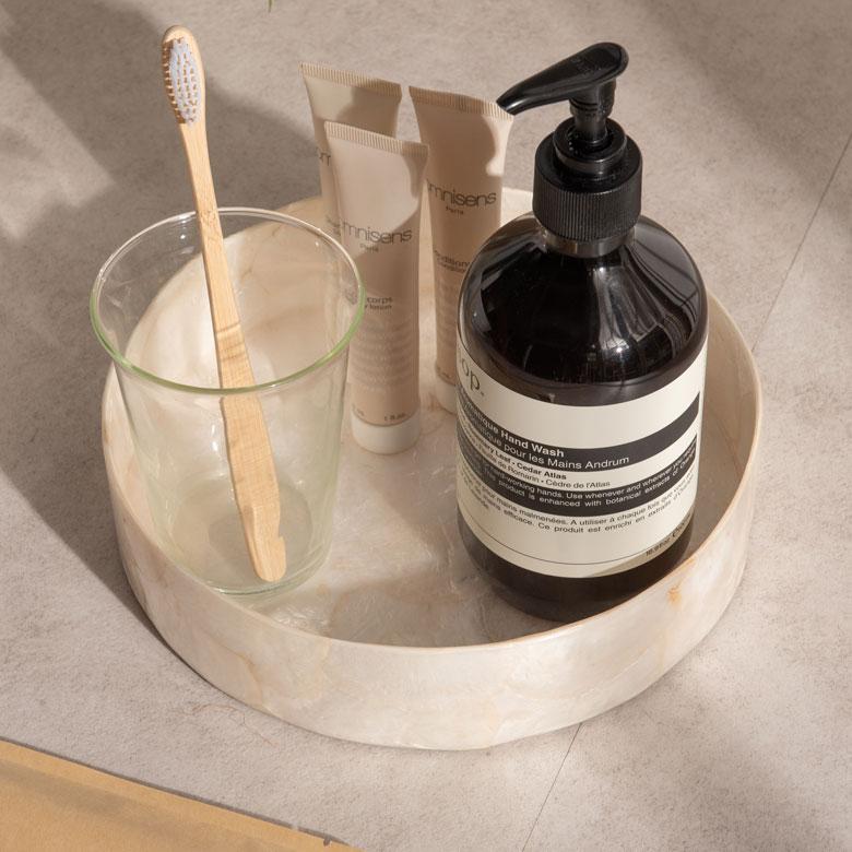 小物入れ 丸 卓上 アクセサリーケース トレイ シェルトレー カピスシェル 円形 丸型 ラウンド 白 北欧 韓国 かわいい 玄関収納 収納 洗面所 鍵置き 14351 | ELEMENTS（インテリア）