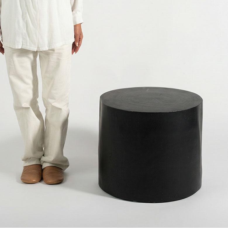 サイドテーブル コーヒーテーブル 丸 木製 黒 丸太 テーブル ローテーブル おしゃれ 小さめ 円形 丸型 天然木 無垢材テーブル 家具 インテリア 西海岸 14357 | ELEMENTS（インテリア） | 11