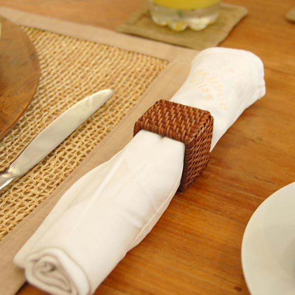 アジアン雑貨 アタとラタンで編まれた四角いナプキンリング アジア工房 2521 | ブランド登録なし