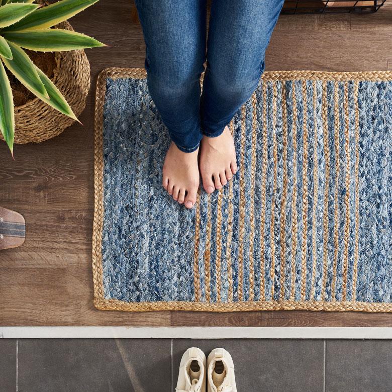 玄関 マット ラグ デニム 幅90cm 60×90 綿  麻 オール シーズン 春 夏 秋 冬 ヴィンテージ  厚手 ジーンズ アップサイクル おしゃれ 北欧 西海岸 32103 | ELEMENTS（インテリア） | 03