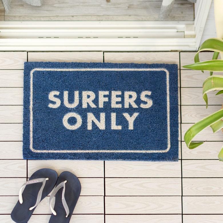コイヤーマット 玄関マット ドアマット 室外 SURFERSONRY エントランス テラス デッキ 勝手口 泥落とし 雪 ココナッツ ココヤシ おしゃれ 32126 | ブランド登録なし | 01