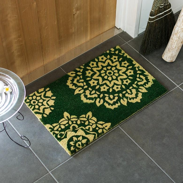 コイヤーマット 玄関マット ドアマット 室外 バティック柄 グリーン エントランス テラス デッキ 勝手口 泥落とし 雪 ココナッツ ココヤシ おしゃれ 32127 | ELEMENTS（インテリア） | 07