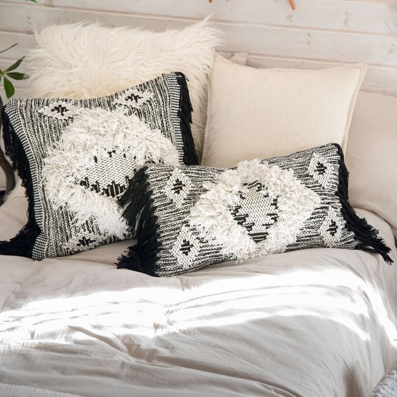 クッションカバー クッション オルテガ柄 エスニック フリンジ 30×50cm白黒 BOHO カバー おしゃれ お洒落 エスニック ボーホー モノトーン 四角 34422 | ブランド登録なし | 03