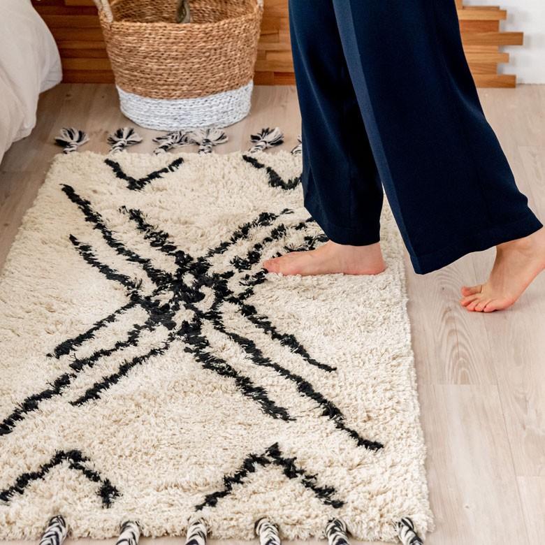 ラグ ラグマット ベニオワレン風 デザイン 70×140cm BOHO カーペット 絨毯 じゅうたん おしゃれ お洒落 エスニック ボーホー モノトーン  オールシーズン 34432 | ELEMENTS（インテリア） | 13