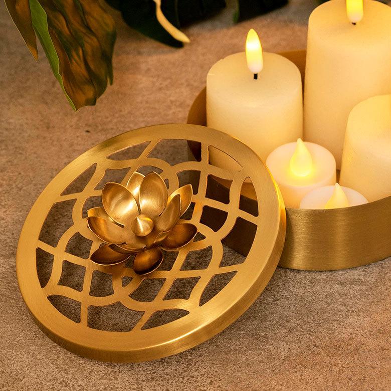 小物入れ 蚊取り線香入れ 蚊取り線香ホルダー 真鍮 ゴールド 直径 約13.5cm 蚊遣り 器 蓮 蚊やり ケース  かやり 入れ物 ポット キャンドル 34451 | ブランド登録なし | 03