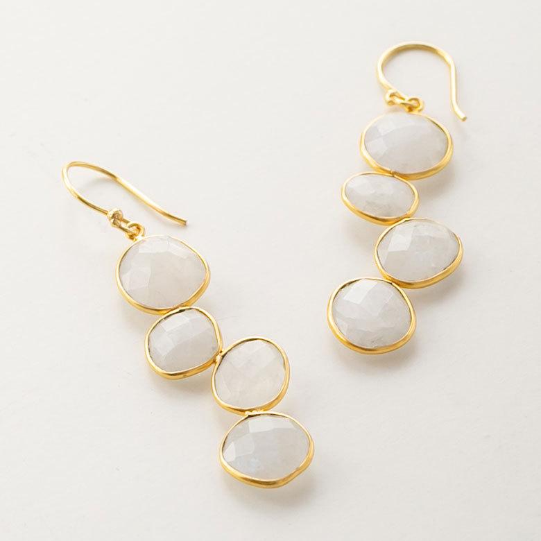 ピアス 真鍮 ストーン ゴールド アクセサリー レディース フックピアス エスニック 揺れる エレガント カジュアル アジアン おしゃれ 34454 | ブランド登録なし | 01