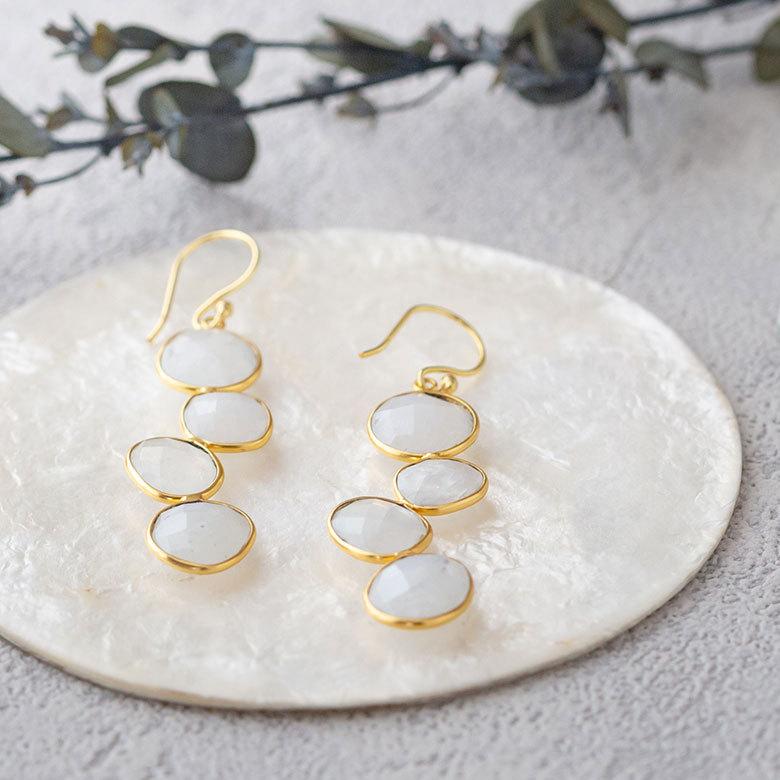 ピアス 真鍮 ストーン ゴールド アクセサリー レディース フックピアス エスニック 揺れる エレガント カジュアル アジアン おしゃれ 34454 | ブランド登録なし | 18