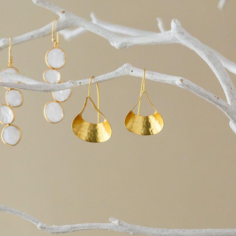 ピアス 真鍮 ゴールド アクセサリー レディース フック ピアス エスニック 揺れる エレガント カジュアル アジアン おしゃれ 34457 | ブランド登録なし | 12