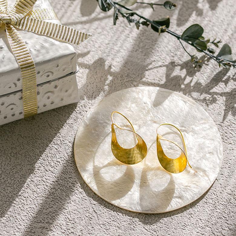 ピアス 真鍮 ゴールド アクセサリー レディース フック ピアス エスニック 揺れる エレガント カジュアル アジアン おしゃれ 34457 | ブランド登録なし | 09