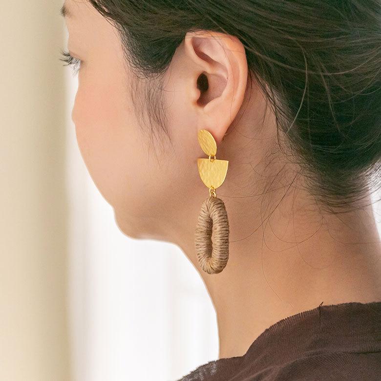 ピアス 真鍮 ジュート ゴールド アクセサリー レディース フック ピアス エスニック 揺れる エレガント カジュアル アジアン おしゃれ 34458 | ブランド登録なし | 03