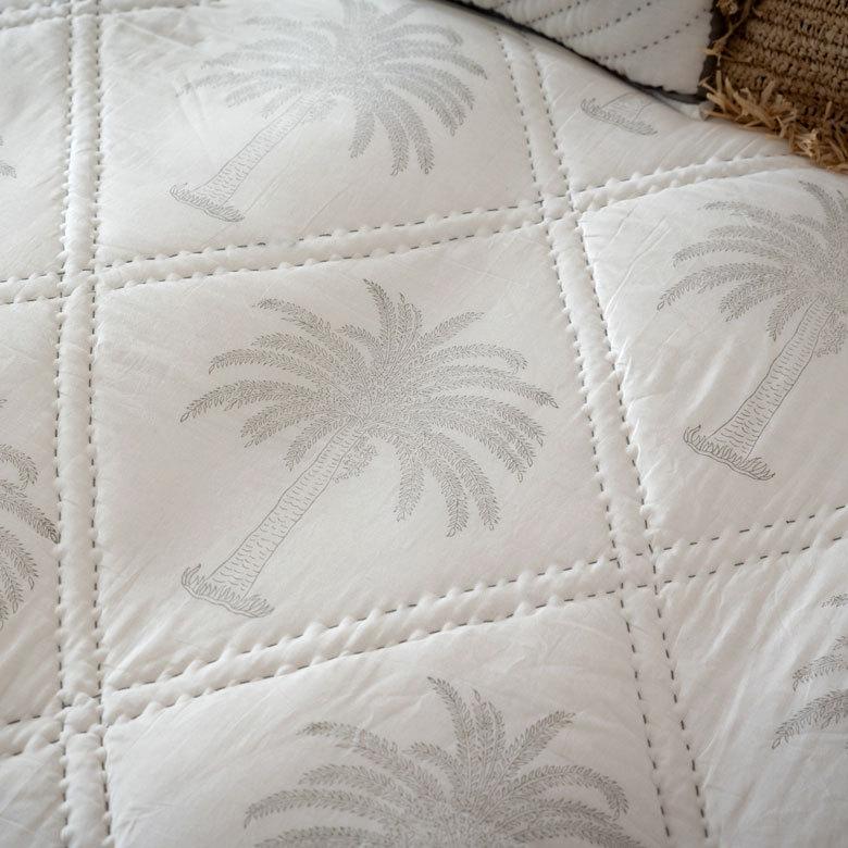 マルチカバー キルト 大判 ブランケット 正方形 ソファ ベッド ヤシの木 春 夏 秋 冬 綿 コットン ベビー 子供 洗える 洗濯可  おしゃれ 北欧 34462 | ブランド登録なし | 16