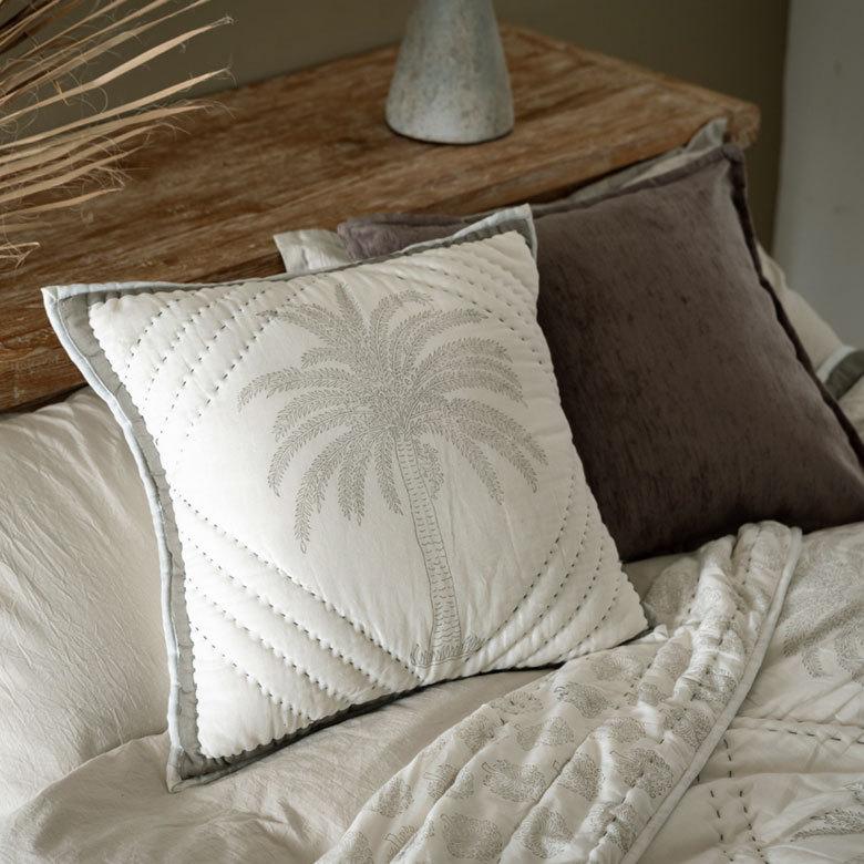 クッション カバー キルト 綿 正方形 45×45cm ヤシの木 春 夏 秋 冬 夏用 コットン 洗える 洗濯可  おしゃれ 北欧 ビーチ リゾート 西海岸 コースタル 34466 |  | 02