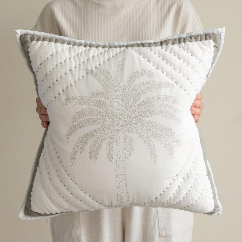 クッション カバー キルト 綿 正方形 45×45cm ヤシの木 春 夏 秋 冬 夏用 コットン 洗える 洗濯可  おしゃれ 北欧 ビーチ リゾート 西海岸 コースタル 34466 |  | 09