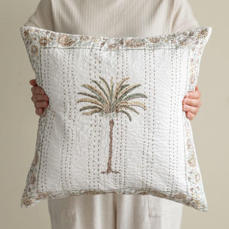 クッション カバー キルト 綿 正方形 45×45cm ヤシの木 春 夏 秋 冬 夏用 コットン 洗える 洗濯可  おしゃれ 北欧 ビーチ リゾート 西海岸 コースタル 34467 |  | 09