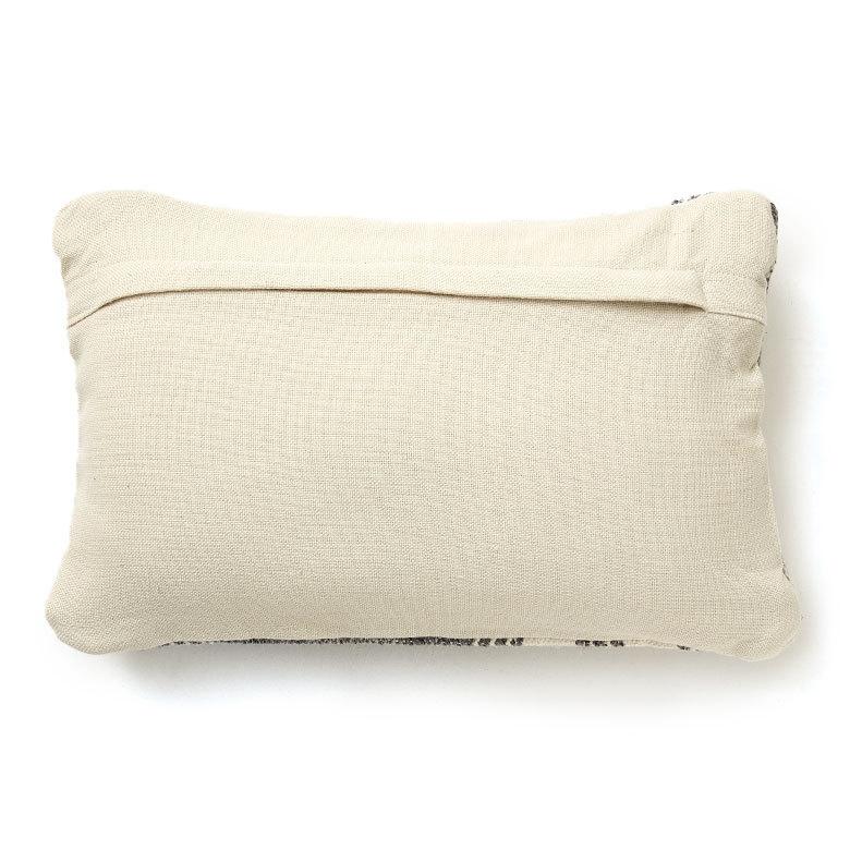 クッションカバー キリム柄 30ｘ50cm ボーダー柄 インド  長方形 横長 ピロー 背もたれ ソファ ベッド アウトドア 車内 おしゃれ かっこいい 北欧 西海岸 34479 | ブランド登録なし | 17