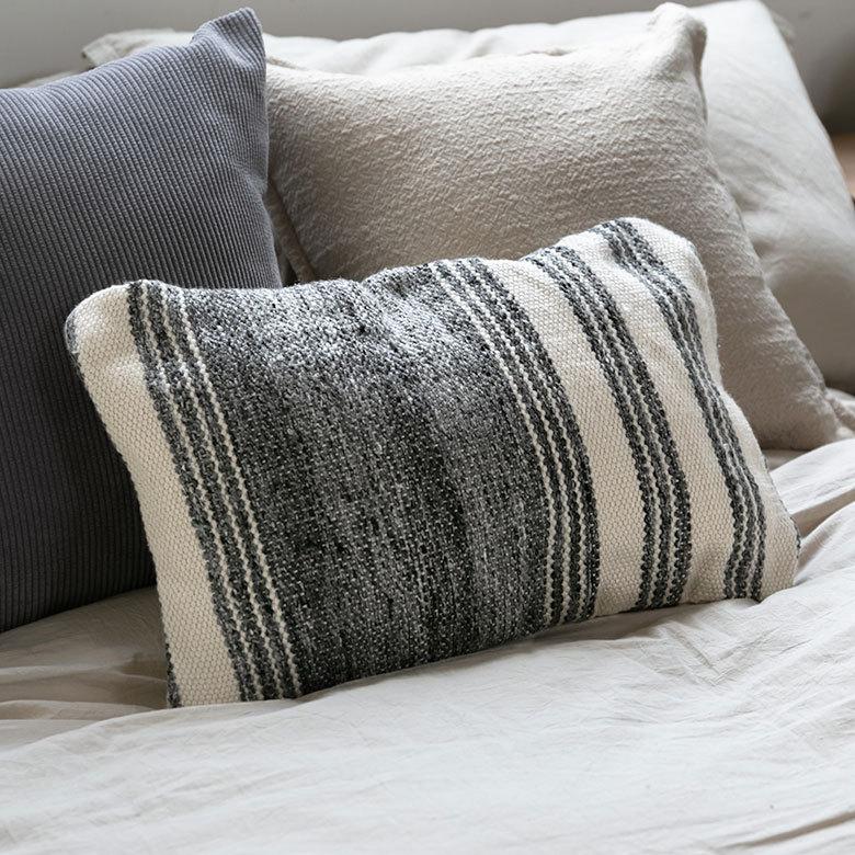 クッションカバー キリム柄 30ｘ50cm ボーダー柄 インド  長方形 横長 ピロー 背もたれ ソファ ベッド アウトドア 車内 おしゃれ かっこいい 北欧 西海岸 34479 | ブランド登録なし | 09