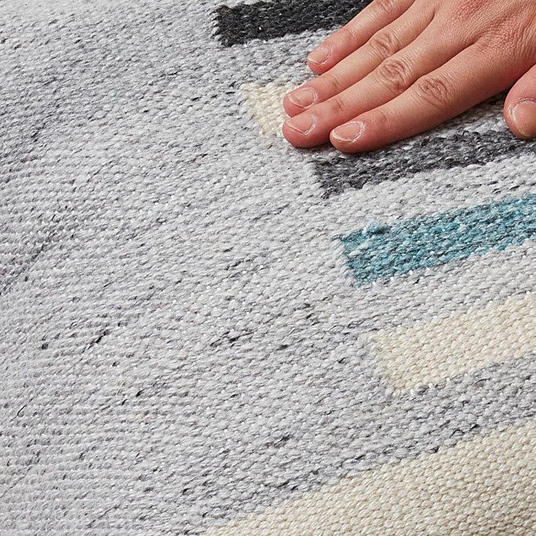 クッションカバー キリム柄 45ｘ45cm ボーダー柄 インド  正方形 四角 ソファ ベッド アウトドア 車内 リビング おしゃれ かっこいい 北欧 西海岸 ビーチ 34481 | ブランド登録なし | 06