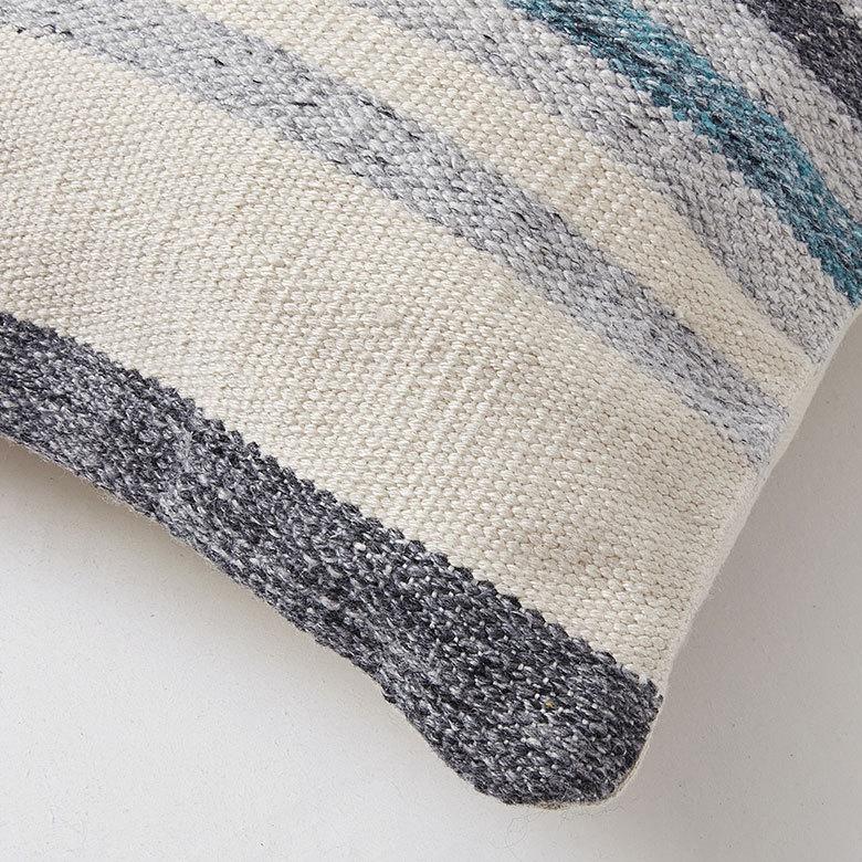 クッションカバー キリム柄 45ｘ45cm ボーダー柄 インド  正方形 四角 ソファ ベッド アウトドア 車内 リビング おしゃれ かっこいい 北欧 西海岸 ビーチ 34481 | ブランド登録なし | 08