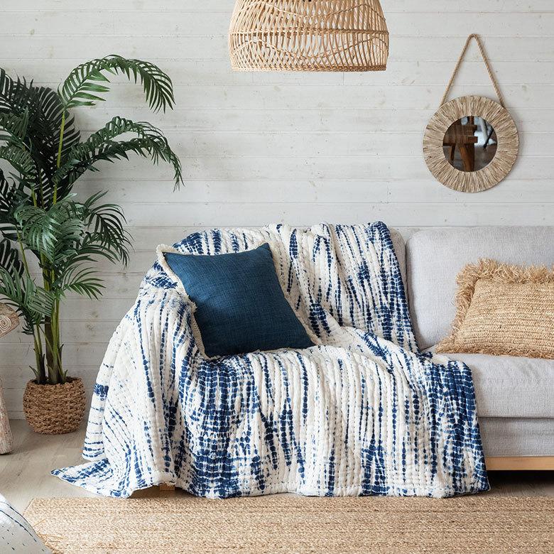 マルチカバー ソファー カバー キルト ベッド こたつ タイダイ 200×250 cm 正方形 洗える 夏 春 青 波 海 コットン 綿 ソファ おしゃれ インテリア 北欧 34501 | ELEMENTS（インテリア） | 18