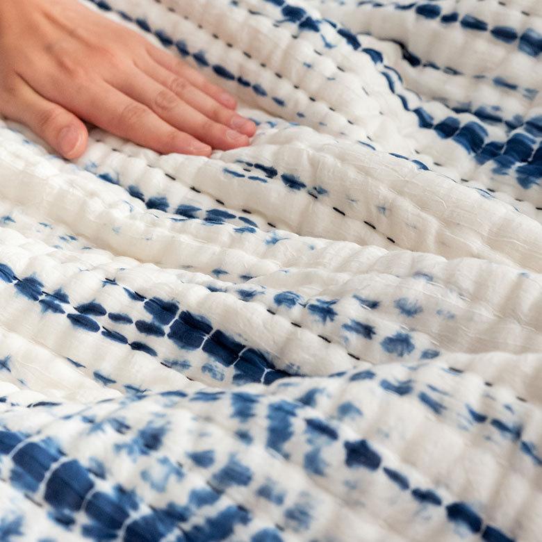 マルチカバー ソファー カバー キルト ベッド こたつ タイダイ 200×250 cm 正方形 洗える 夏 春 青 波 海 コットン 綿 ソファ おしゃれ インテリア 北欧 34501 | ELEMENTS（インテリア） | 05