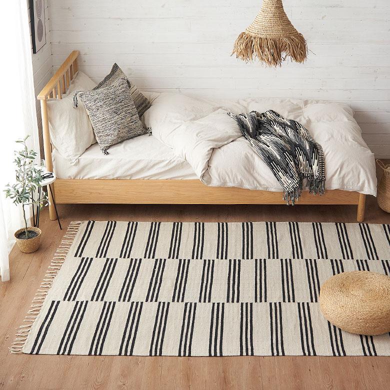 ラグ マット モノトーン ボーダー ストライプ インド製 約 140×200cm 夏用 絨毯 コットン フリンジ付き インテリア おしゃれ 北欧 西海岸 34528 | ELEMENTS（インテリア） | 07