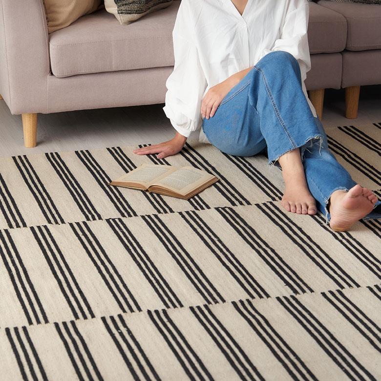 ラグ マット モノトーン ボーダー ストライプ インド製 約 200×250cm 夏用 カーペット コットン フリンジ付き インテリア おしゃれ 北欧 西海岸 34529 | ELEMENTS（インテリア） | 12