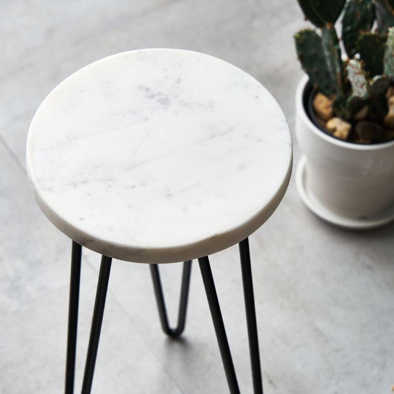 サイドテーブル 円形 ラウンド マットブラック脚 天然大理石 ソファ プランター 花台 フラワースタンド 室内 屋内 おしゃれ モダン 西海岸 34550 | ELEMENTS（インテリア） | 05