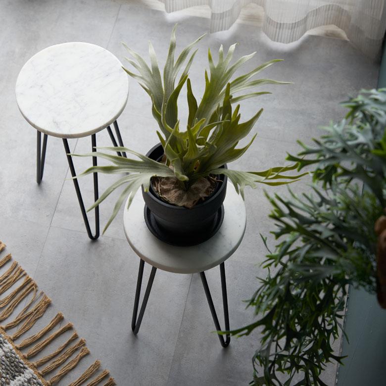 サイドテーブル 円形 ラウンド マットブラック脚 天然大理石 ソファ プランター 花台 フラワースタンド 室内 屋内 おしゃれ モダン 西海岸 34550 | ELEMENTS（インテリア） | 07