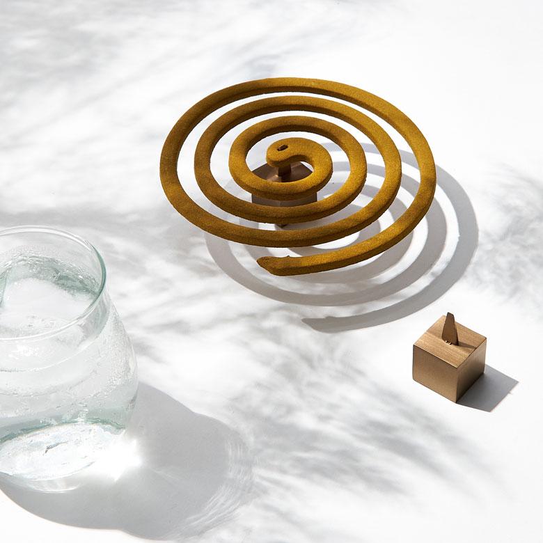 蚊取り線香 スタンド ホルダー 真鍮 ブラス Brass 蚊やり かやり 虫除け アウトドア アクセサリー オプション ガーデニング インテリア 西海岸 北欧 34568 | ELEMENTS（インテリア） | 03