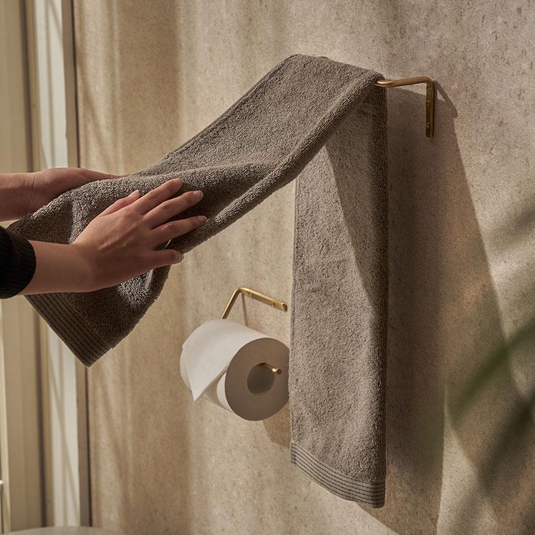 トイレット ペーパー ホルダー 真鍮 シンプル 落下 防止 ゴールド トイレ 用品 グッズ 洗面 所 台 壁 取付 バー おしゃれ 北欧 インテリア 雑貨 西海岸 34633 | ELEMENTS（インテリア） | 12