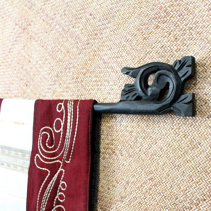 アジアン雑貨 木彫りイカットハンガー Cタイプ アジア工房 5021 | ブランド登録なし