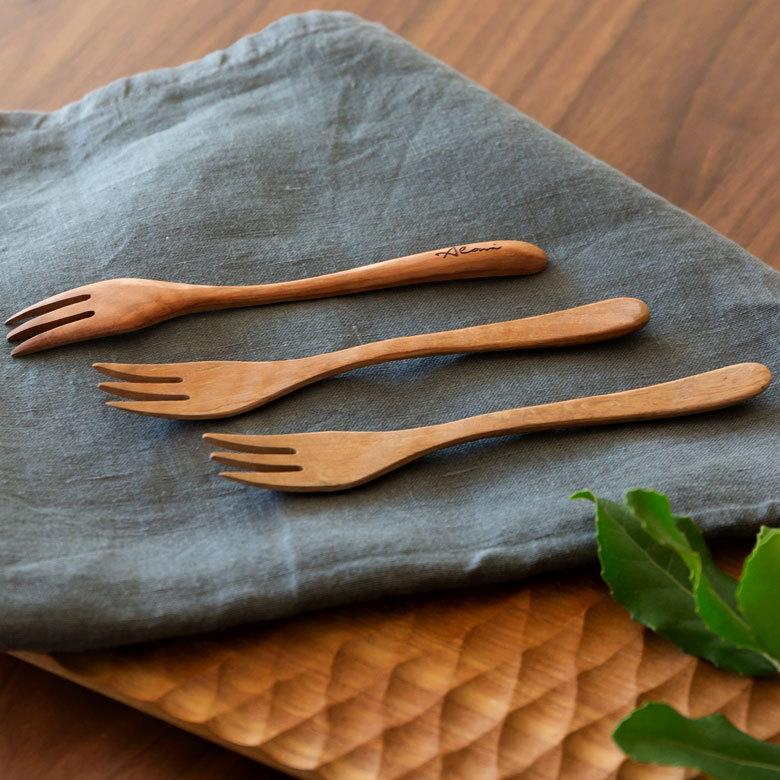 デザートフォーク フォーク 育てる木のカトラリー 天然木 ロンガンウッド 竜眼 無塗装 ハンドメイド キッチン  おしゃれ アジアン インテリア 雑貨 51227 | ブランド登録なし