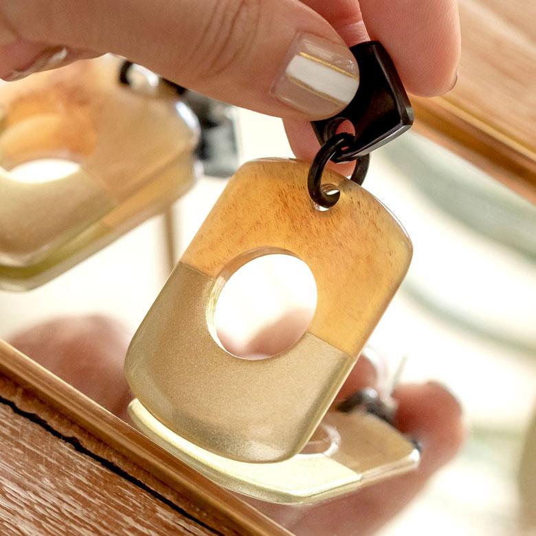 ピアス キャトルホーン 可愛い アクセサリー バイカラー シック カジュアル 大人 上品 ギフト プレゼント 51254 | ブランド登録なし | 04